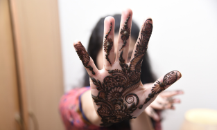 Shagun Mehandi & Nails, Vijaypura